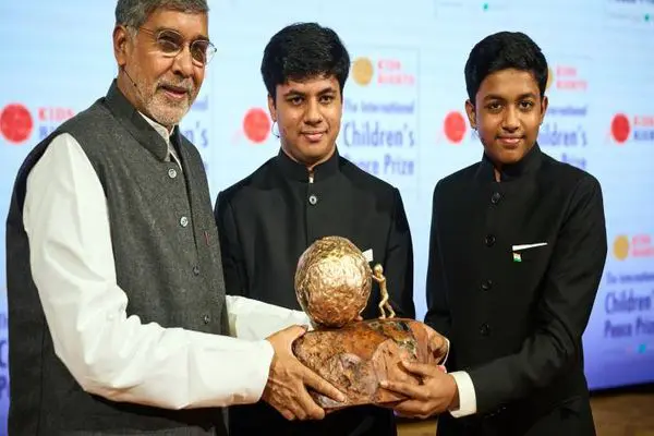 Delhi Teenagers Win02021 International Childrens Peace Prize Daily Current Affairs Update | 16 November 2021